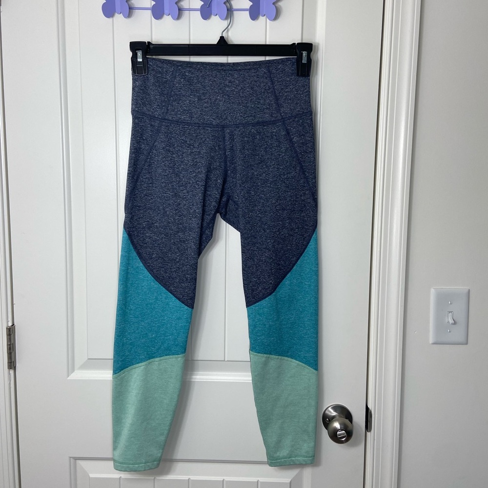 NWOT Old Navy women’s elevate blue soft stretch high waisted‎ athletic leggings
